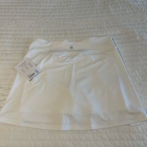 Athleta GIRL Goal Getter Skort SIZE XXL (16 Girls) NWT. Fits Adult Size S